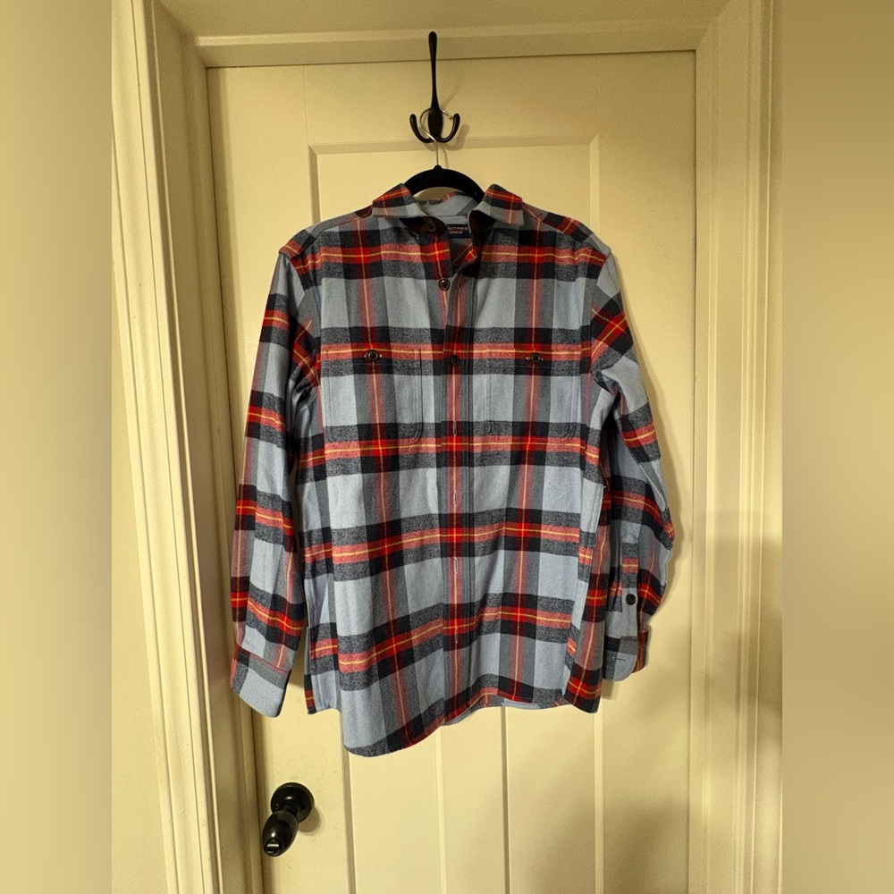 Roundtree & Yorke Blue Plaid Button-Down Shirt with Red Accents